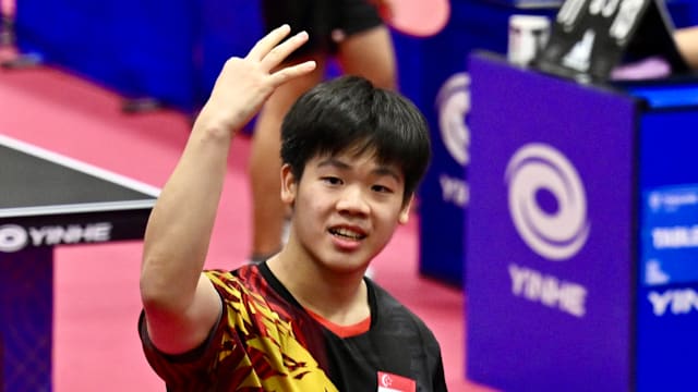 世界杯球票秒售罄，球迷抢票大战升级（世界杯门票瞬售一空，球迷抢票大战加剧）