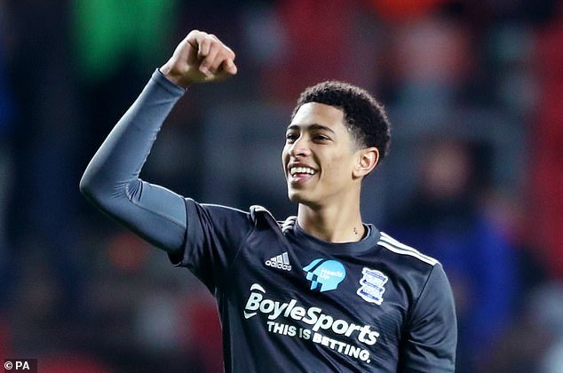 比赛中心态如何保持稳定？（比赛中如何稳住心态？）