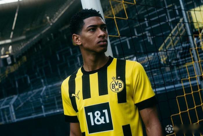 足坛U20球员转会费TOP20：姆巴佩1.8亿欧第一，菲利克斯第二（U20球员转会费前20榜：姆巴佩以1.8亿欧领跑，菲利克斯位居第二）