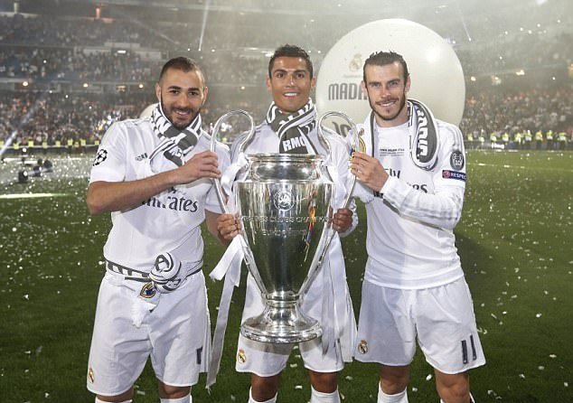 名宿：在我看来莱奥是边锋不是前锋；他配得上米兰10号球衣（名宿：莱奥更像边锋而非前锋，配得上米兰10号战袍）