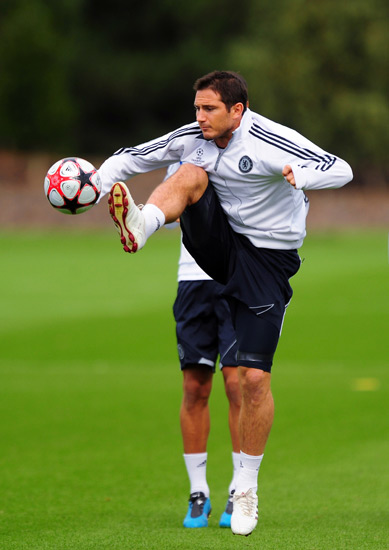 苏超南京主帅：业余球员比赛有6万多人观战，在西班牙见不到（苏超南京主帅：业余球赛观众逾6万，在西班牙罕见）