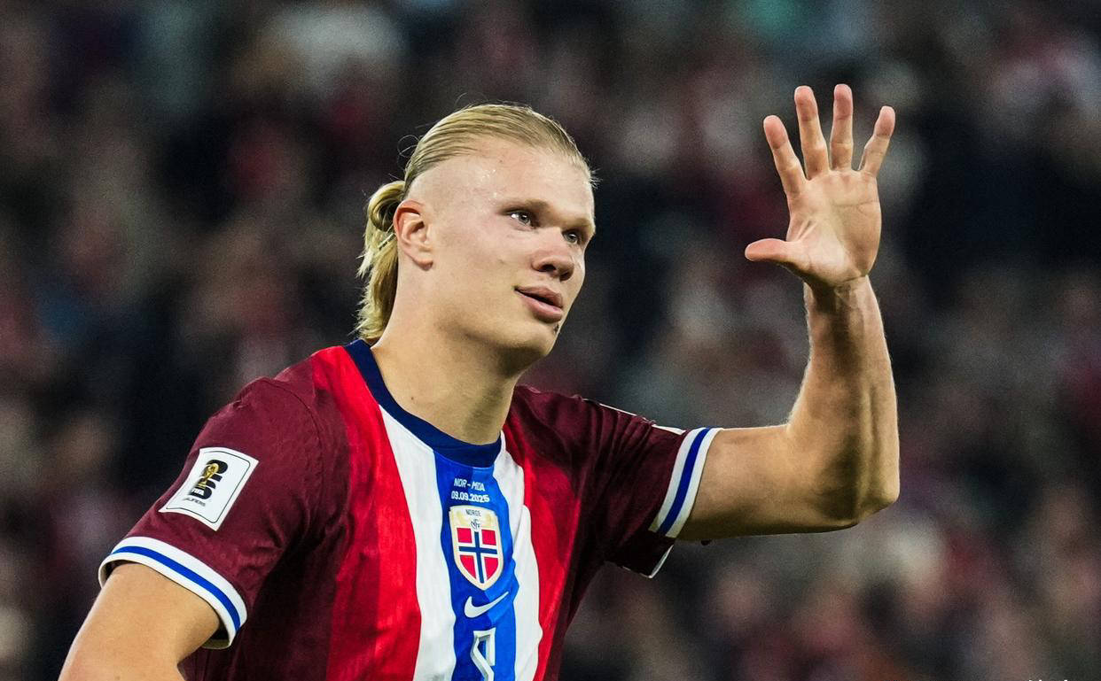 路易斯·恩里克：从第二名到动力源，巴黎圣日耳曼的逆境新篇章（路易斯·恩里克：将第二名化作驱动力，开启巴黎圣日耳曼逆袭新章）