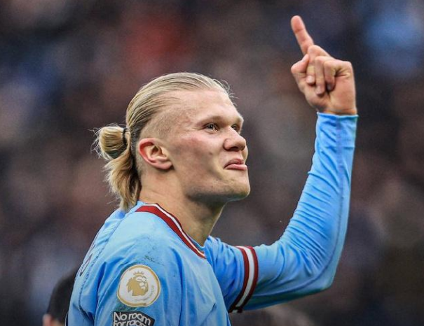 记者：切尔西初步接触塞梅尼奥团队，曼市双雄仍领跑竞购大战（记者：切尔西已初步接洽塞梅尼奥团队，曼联与曼城仍领跑引援争夺战）