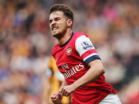 澳超半场：双方均破门乏术，麦克阿瑟FC暂0-0珀斯光荣（澳超半场：麦克阿瑟FC与珀斯光荣互交白卷，比分0-0）