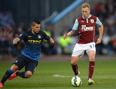 记者：桑托斯正全力筹措资金，力求完成与内马尔的续约（记者：桑托斯加紧筹资，争取敲定与内马尔的续约）